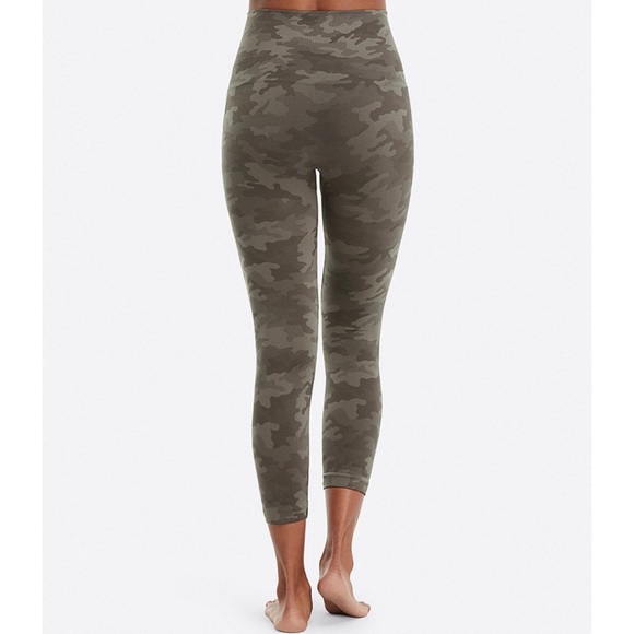 Spanx Seamless Camo Leggings - Picture 3 of 5